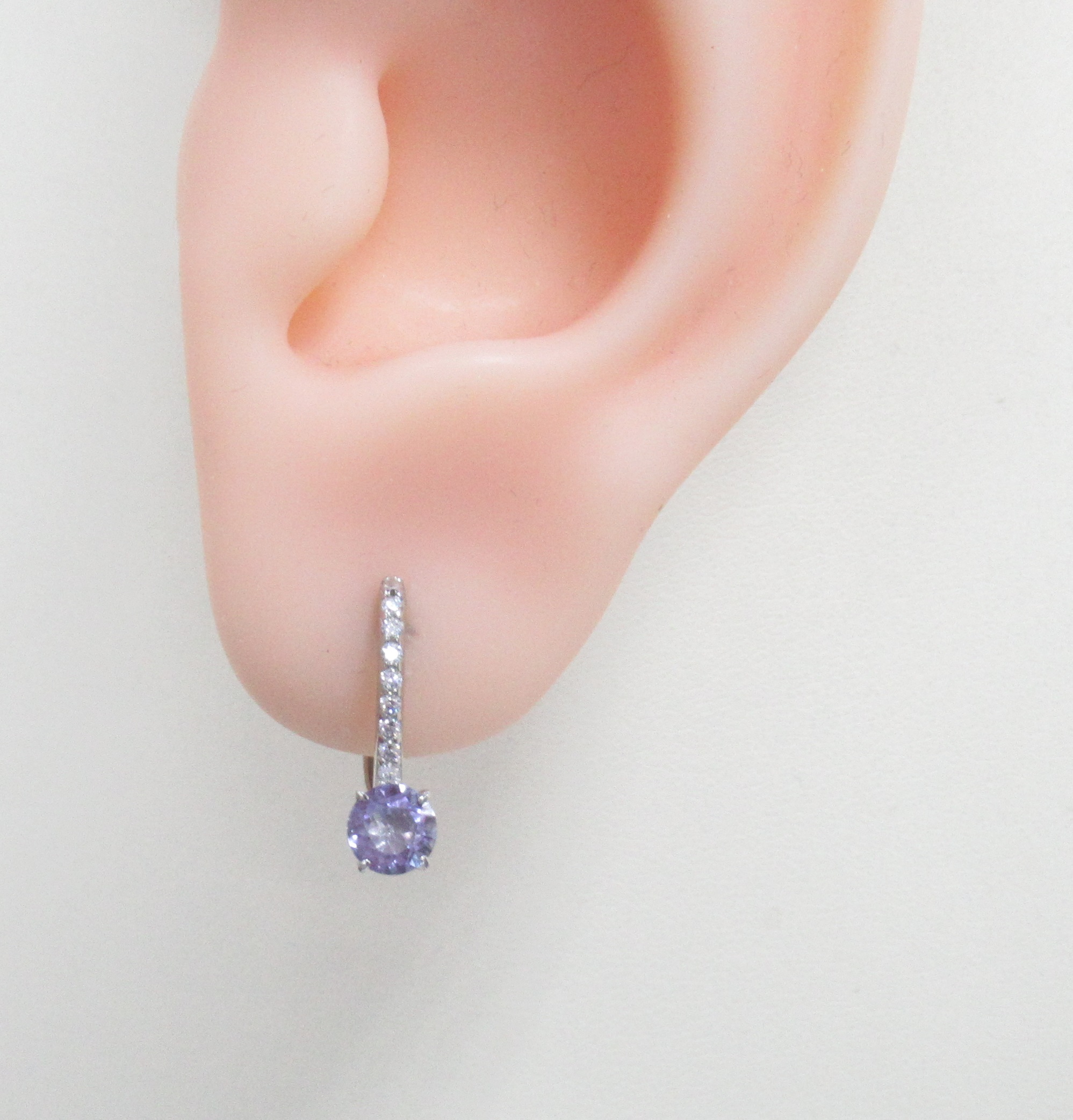 Серебряные серьги 925 пробы; вставки 2 Топаз; 16 Фианит бесцв.;